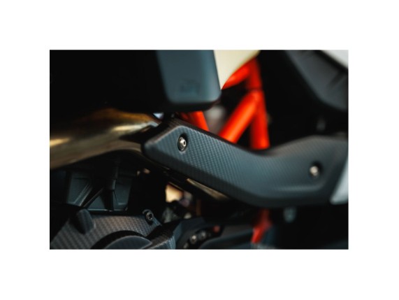pho_pp_mon_762990_my27_ktm_690_rally_detail_parts_cat_a__sall__awsg__v1