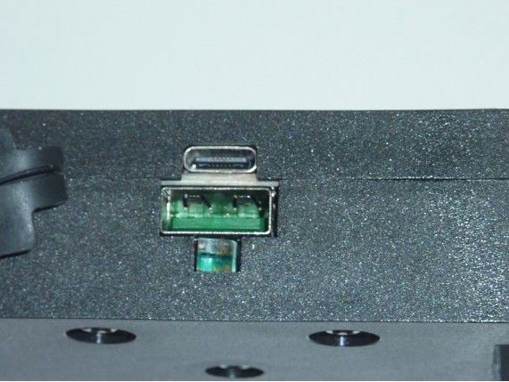 WU 21177-002, USB Ladebox - universal