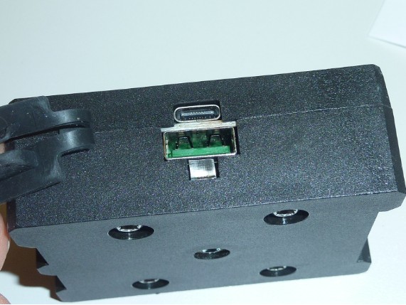 WU 21177-102, USB Ladebox - MultiClamp
