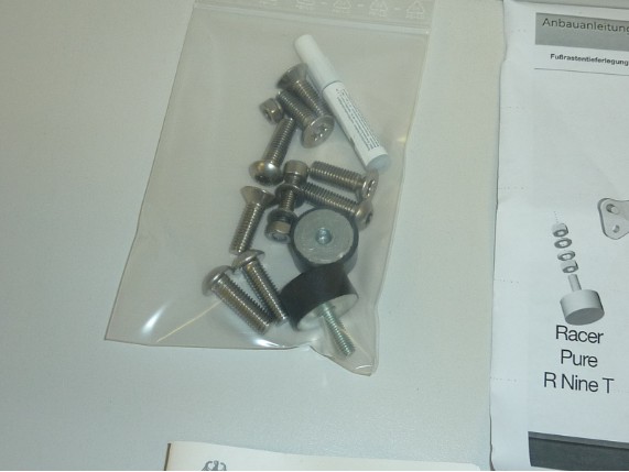 WU 31430-802, Fußrastenlieferung BMW RNineT 17-