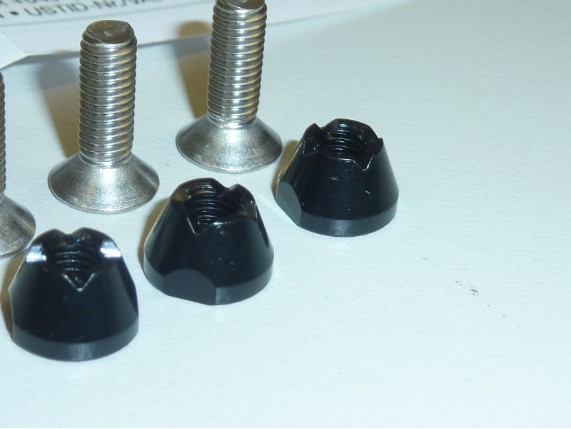WU 34471-002, Spike-Set für Seitenständerplatten