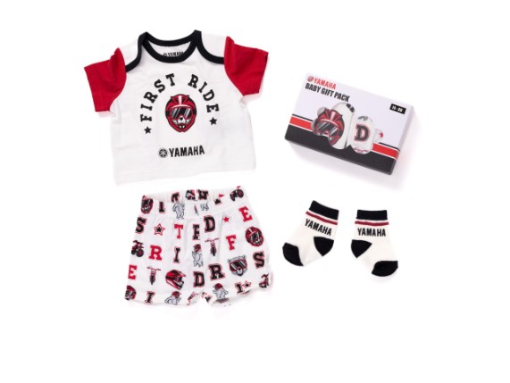 B25-KB602-E0-01-24-Revs-baby-giftpack-Studio-002