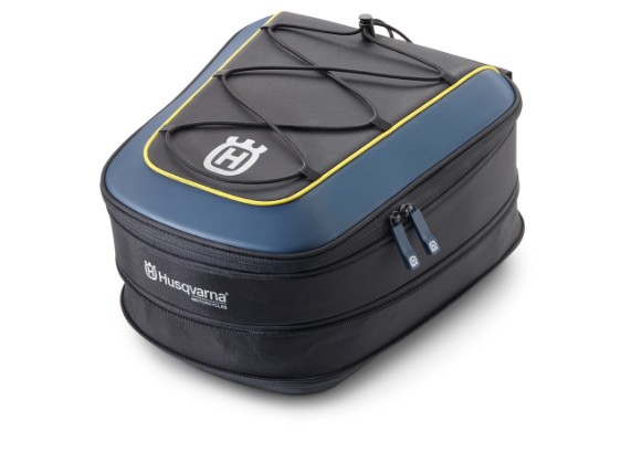 pho_hp_nmon_27012928000_rear_bag_streched__sall__awsg__v1