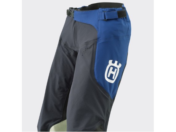 pho_hs_closeup_118487_3hs23000950x_railed_pants_detail__sall__awsg__v1