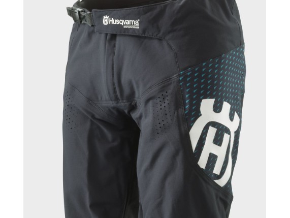 pho_hs_highlight_93960_3hs22001280x_railed_pants_details__sall__awsg__v1