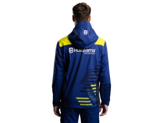 pho_hs_pers_rs_3hs24003760x_team_hardshell_jacket_onmodel_back1__sall__awsg__v1