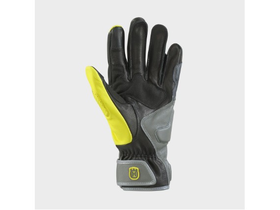 pho_hs_pers_rs_93990_3hs22001390x_horizon_gloves_back__sall__awsg__v1