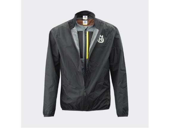 pho_hs_pers_vs_118505_3hs23001000x_gotland_vest_rainjacket_front__sall__awsg__v1