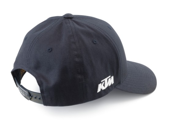 pho_pw_pers_rs_280795_3ki200020100_circle_cap_r__sall__awsg__v1