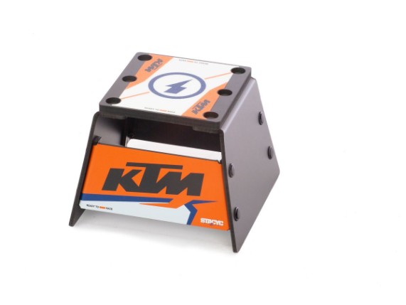 pho_pw_pers_vs_416369_3pw220061900_my22_ktm_replica_edrive_stand__sall__awsg__v1