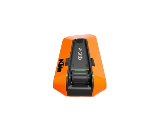 pho_pw_pers_vs_582485_ktm_packtech_edge_cardo_studio_ktm_packtalk_edge___cardo__sall__awsg__v1