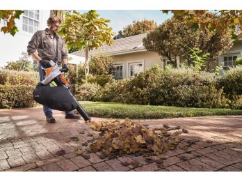 SHA 56, mit Akku AK 20 und Ladegerät AL 101