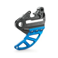 Bremssattelträger mit Bremsscheibenschutz