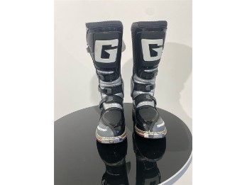 Fastback Endurance schw. 43