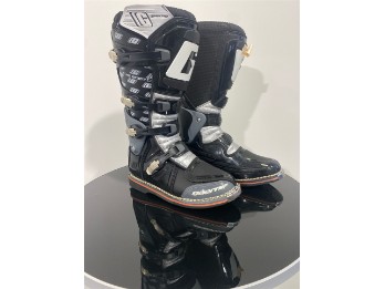 Fastback Endurance schw. 44