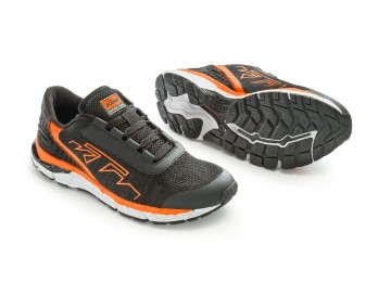 TEAM SHOES