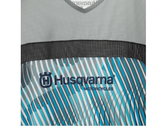 pho_hs_closeup_118482_3hs23000930x_railed_shirt_air_detail__sall__awsg__v1