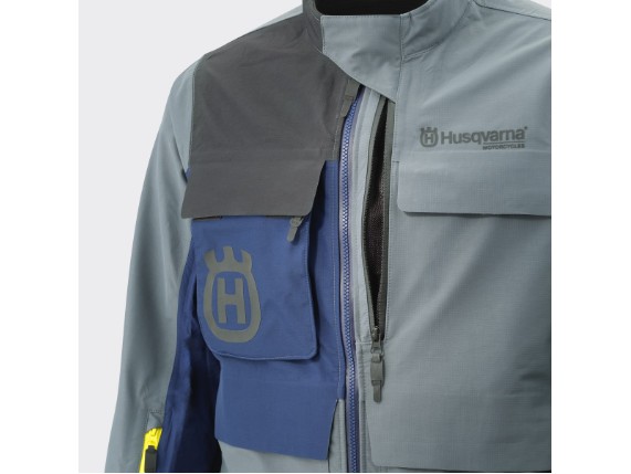 pho_hs_closeup_118500_3hs23000990x_gotland_jacket_wp_detail_1__sall__awsg__v1