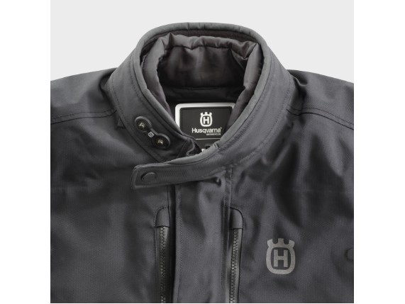 pho_hs_closeup_62381_3hs20003070x_pursuit_gtx_jacket_collar__sall__awsg__v1