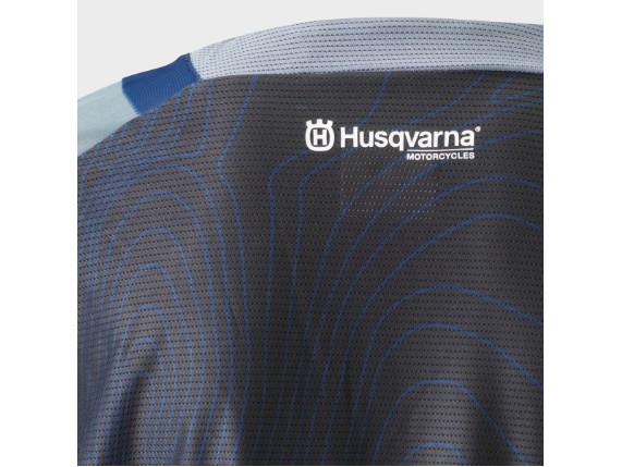 pho_hs_closeup_77154_3hs21003280x_gotland_shirt_blue_mesh_detail__sall__awsg__v1