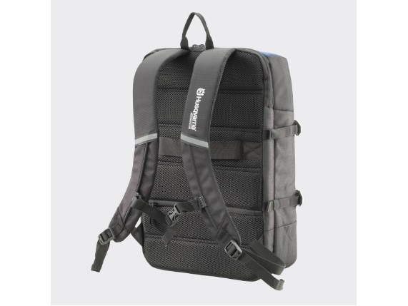 pho_hs_pers_rs_118558_3hs230027500_daybag_back_persp__sall__awsg__v1