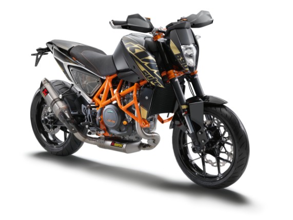 pho_pp_mon_690_duke_pp_front_re__sall__awsg__v1