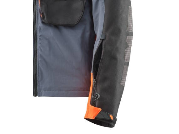 pho_pw_det_482303_3pw23000630x_racetech_jacket_detail_offroad_equipment__sall__awsg__v1