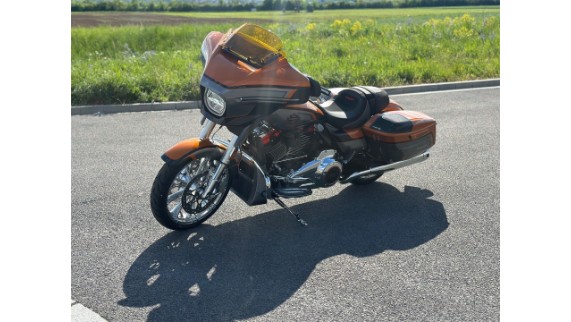 Harley-Davidson FLHXSE Street Glide CVO, 0008415