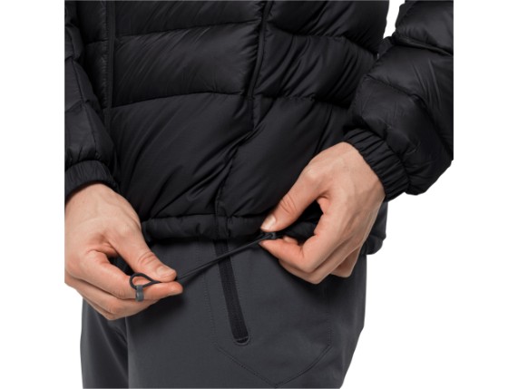 1205741_6000_7-north-climate-jacket-m-black