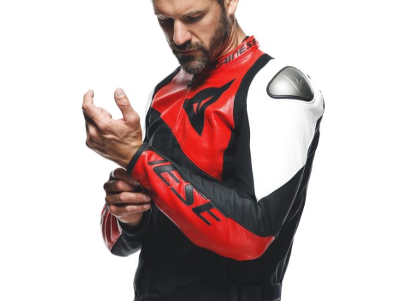 1533872_25A_Dainese_Sportiva_Jacket_black_matt_lava_red_white_5