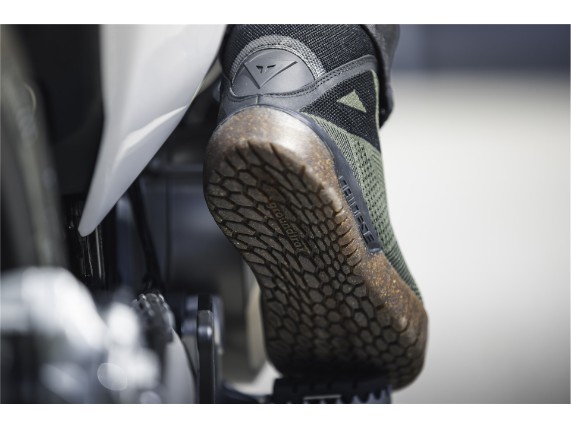 1775233-24I_Dainese_Metractive_Air_Shoes_grape_leaf_Motorradschuhe_15