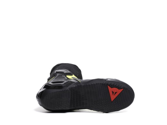 17900052_620_Axial-2-black-yellow-fluo_4