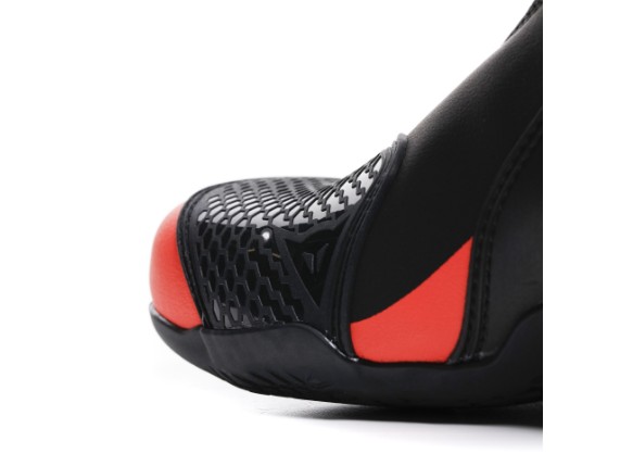 17900052_628_Axial-2-black-red-fluo_6