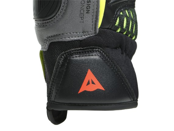 1815948P18-Dainese-Sector-Short-Gloves-700