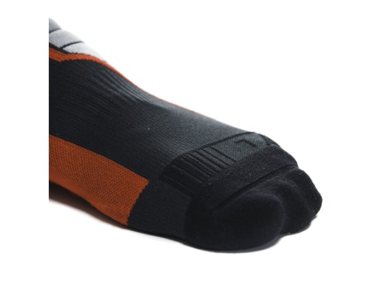1996273_606_Dainese_Thermo_Long_Socks_black_red_boerjes_Socken_10