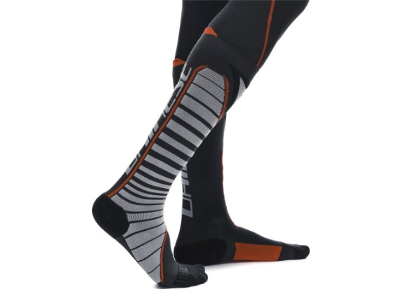 1996273_606_Dainese_Thermo_Long_Socks_black_red_boerjes_Socken_7