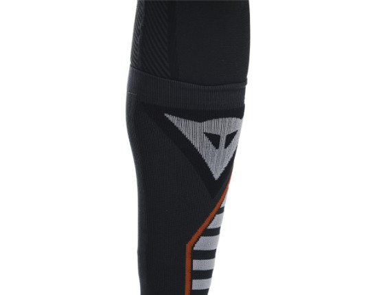 1996273_606_Dainese_Thermo_Long_Socks_black_red_boerjes_Socken_9