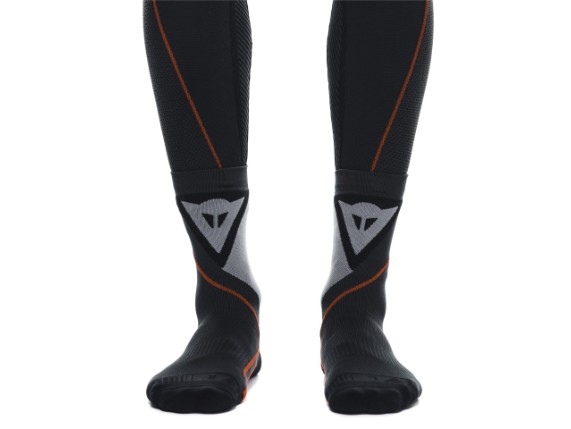 1996274_606_Dainese_Thermo_Mid_Socks_black_red_boerjes_Socken_2