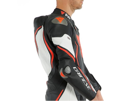 1D10028_N32_Dainese_D_Air_Misano_2_black_white_red_fluo_Airbagkombi_7