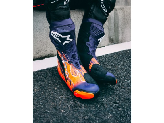 2025_Jorge_Martin_FLYTE_Image_Banners_1440 x 1800_Jorge_Martin_Flyte_LE Boots_3
