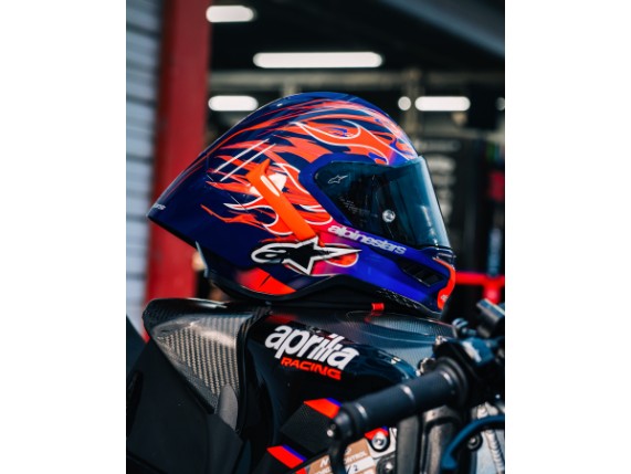 2025_Jorge_Martin_FLYTE_Image_Banners_1440 x 1800_Jorge_Martin_Flyte_LE Helmet_6