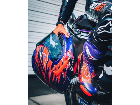 2025_Jorge_Martin_FLYTE_Image_Banners_1440 x 1800_Jorge_Martin_Flyte_LE Helmet_Boots_1