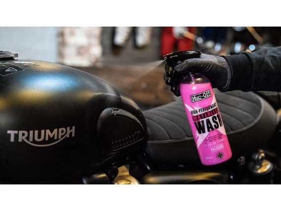 210 1137_1132_high_performance_waterless_wash_5037835113204_muc_off_3
