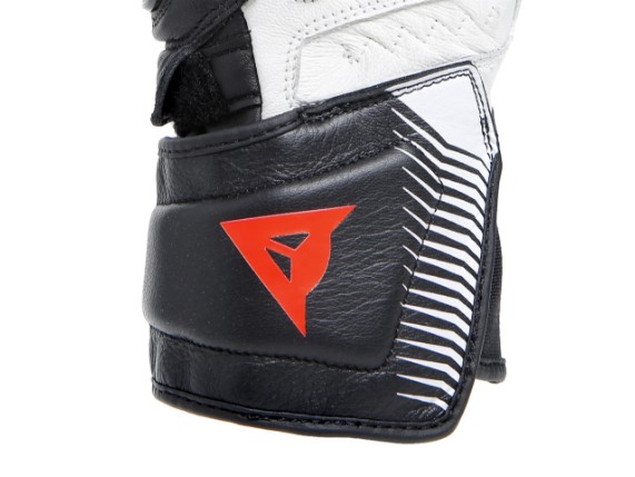 215957_N32_Dainese_Carbon_4_Long_Lady_Gloves_black_white_red_fluo_8
