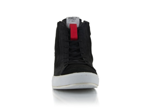 2540124-10-r1_stated-podium-shoes