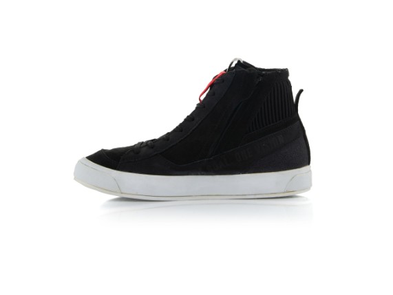 2540124-10-r2_stated-podium-shoes