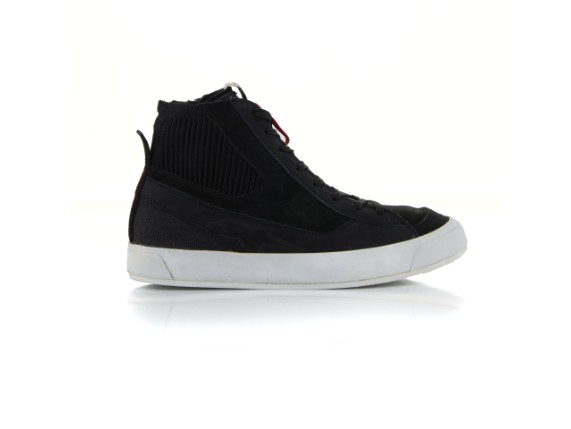 2540124-10-r3_stated-podium-shoes