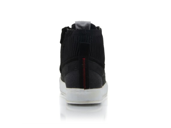 2540124-10-r4_stated-podium-shoes