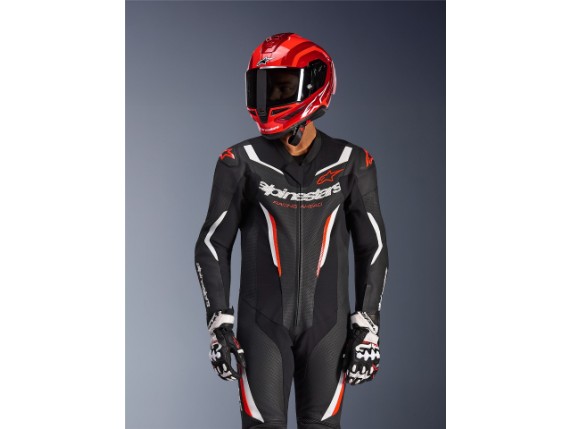 3150526_1231_GP_FORCE_V2_LEATHER_SUIT_1_PC_HELMET_FR_3X4