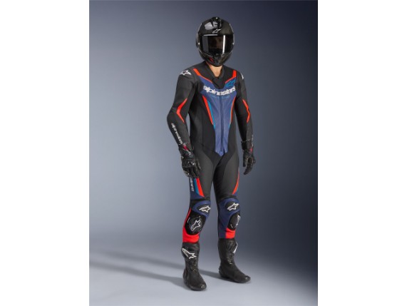 3150526_1739_GP_FORCE_V2_LEATHER_SUIT_1PC_HELMET_FS